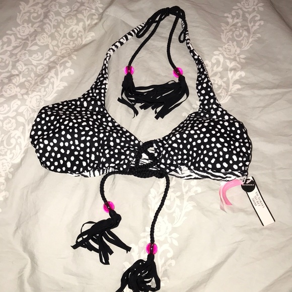 Beautiful reversible Victoria’s Secret bikini top - Picture 3 of 6